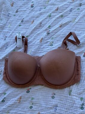 aerie Coral Convertible Strapless Bra